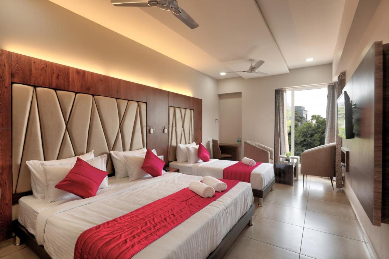 Lexus Inn Mysore Ngoại thất bức ảnh