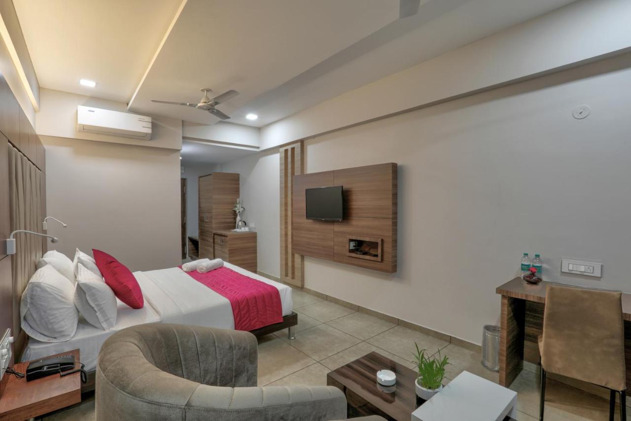 Lexus Inn Mysore Ngoại thất bức ảnh